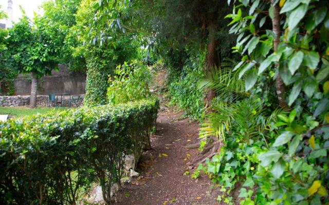 Magical 5 bedroom house with a pool