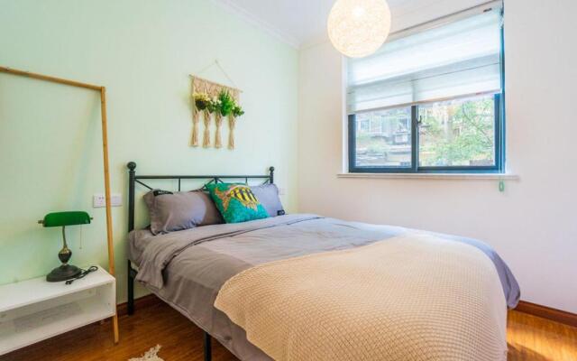 Zhengzhou Erqi·Zhengzhou Railway Station· Locals Apartment 00159950