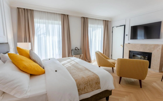 Porto Romano The Marina Resort