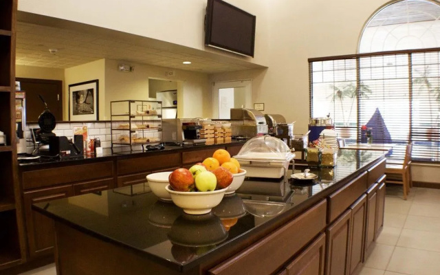 Country Inn & Suites by Radisson, Appleton, WI