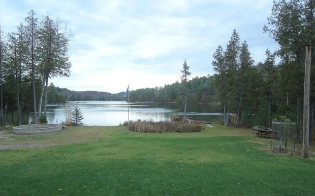 La Maison du Lac Bernard