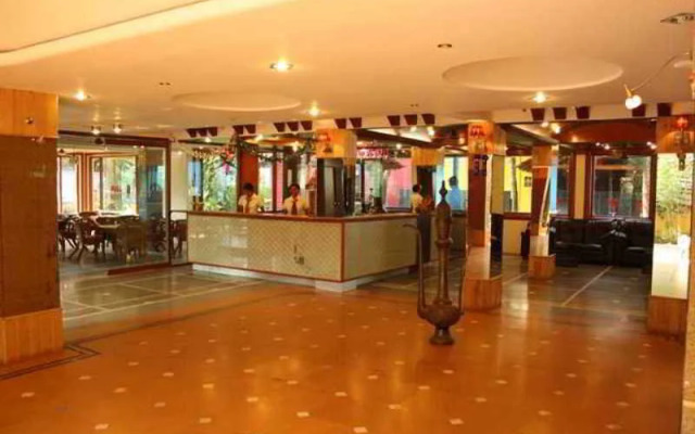 Royal Palace Beach Resort