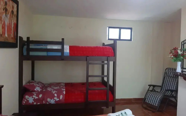 Hostal Charvic 2