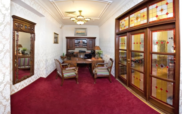 Гостиный Дом