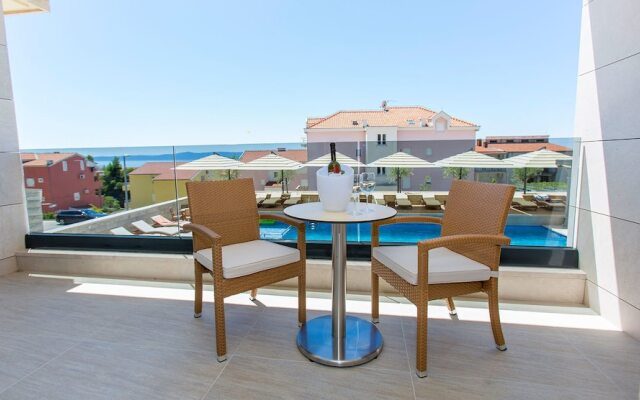 Luxury ApartHotel Makarska