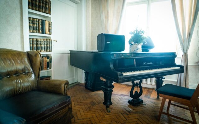 Godart Rooms