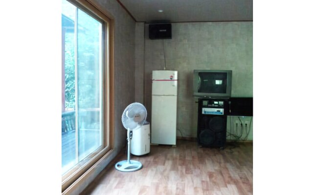 Yeoju Pure Stream Pension