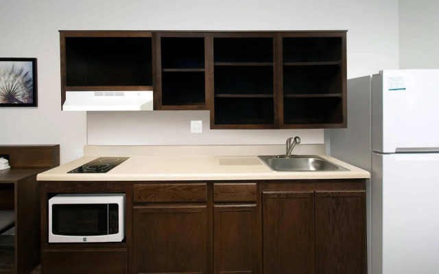 WoodSpring Suites Orlando Airport