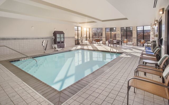 Courtyard by Marriott Chicago Schaumburg/Woodfield Mall