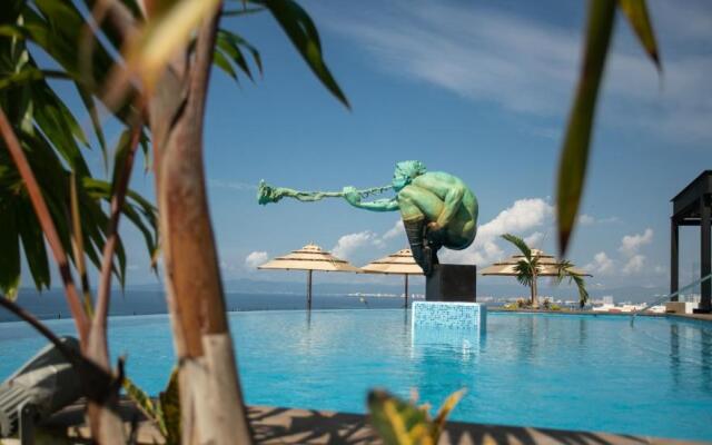 Pinnacle Resorts 179 - Adults Only