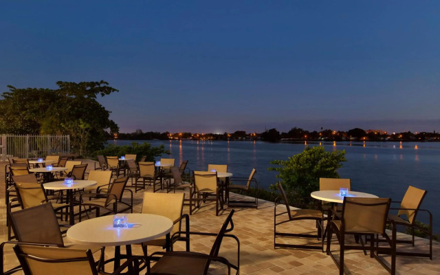 Holiday Inn Express Miami Airport Blue Lagoon Area by IHG