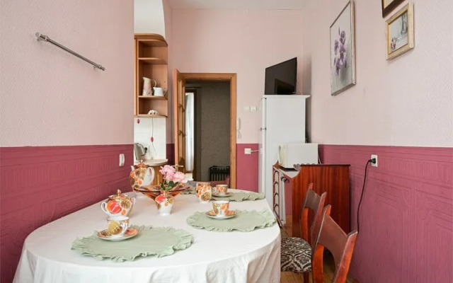 Апартаменты 1912 на ул. Казначейская, 13