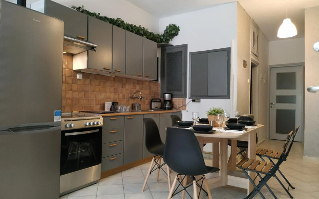 Bright Apartment steps from the Sea