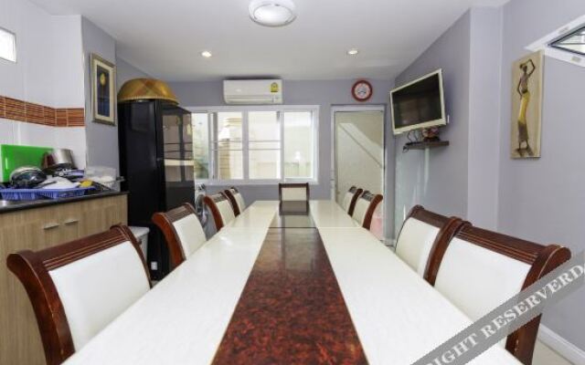 OYO 924 Baan Sanpluem By Na’mol