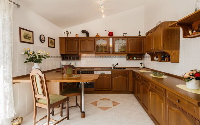 Apartments Bagic