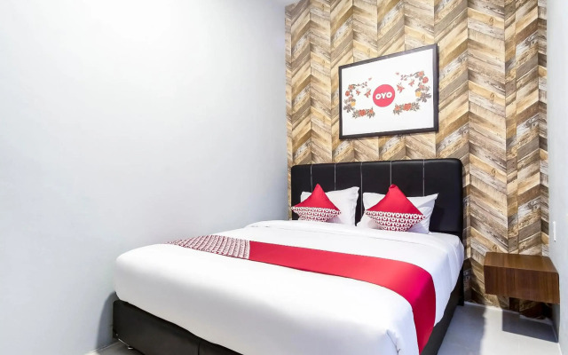 Super OYO 360 Mangaan Residence