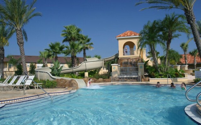 Calabria Villa Regal Palms 3