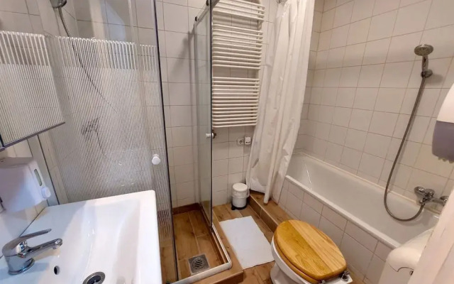 Black Sheep Budapest Hostel