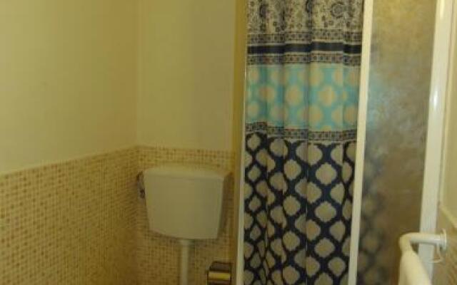 Florence Apartments - Tower