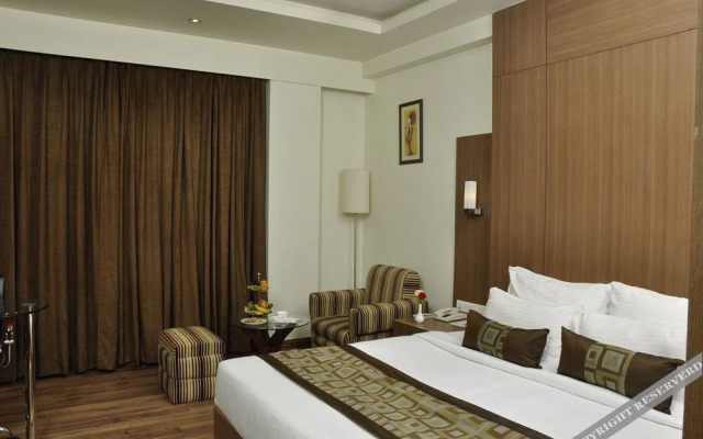 OYO Townhouse O75309 Hotel Royal Cm