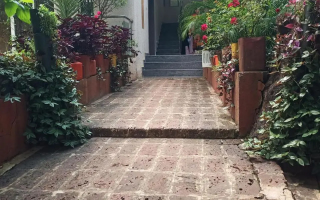 OYO 11483 Hotel Oakwood