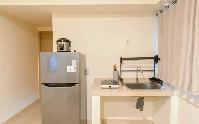 Warm And Cozy 2Br Meikarta Apartment