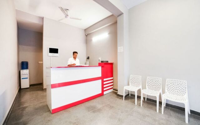 OYO Flagship 30197 Noida Sector 43