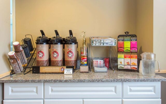 AmericInn by Wyndham Streator