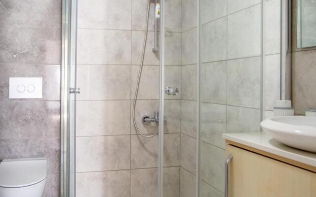 Superb Flat Near Sea With Shared Pool in Cesme