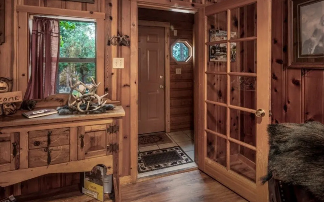 Bear Country Cabin