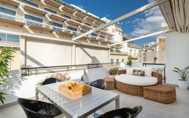 Open Skies- Penthouse In Plaka- Acropolis View!