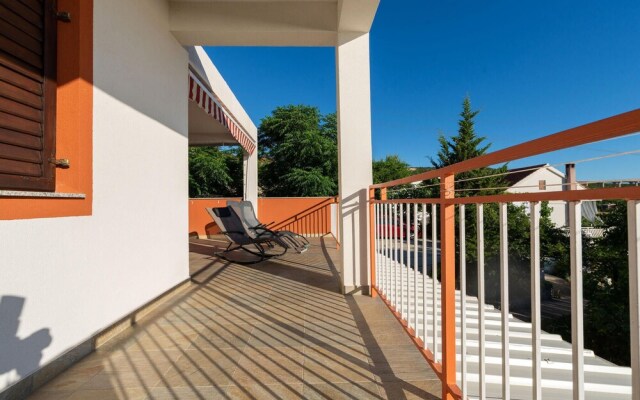 Stunning Apartment in Rovanjska With 3 Bedrooms and Wifi