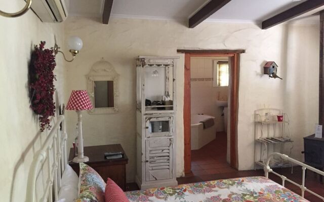 Mellers of Auburn Cafe and Accommodation