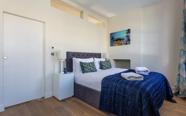 Modern 2BR Townhouse with Private Terrace