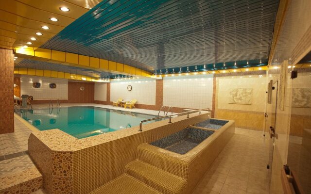 Гостиница «Джолли Алон»