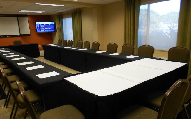 Holiday Inn Express Fremont-Milpitas Central by IHG