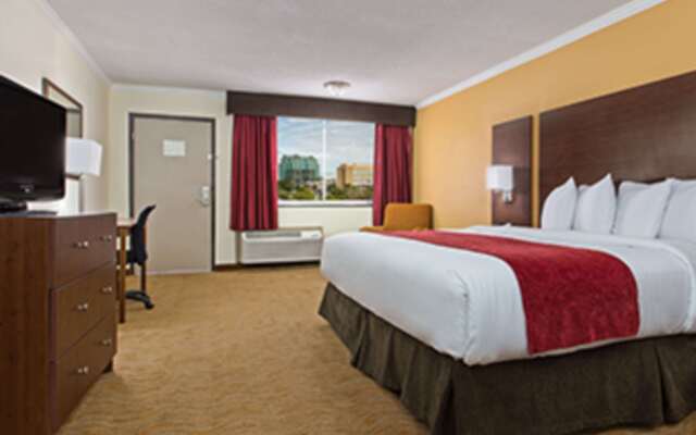 Ramada by Wyndham Tampa Westshore Airport South