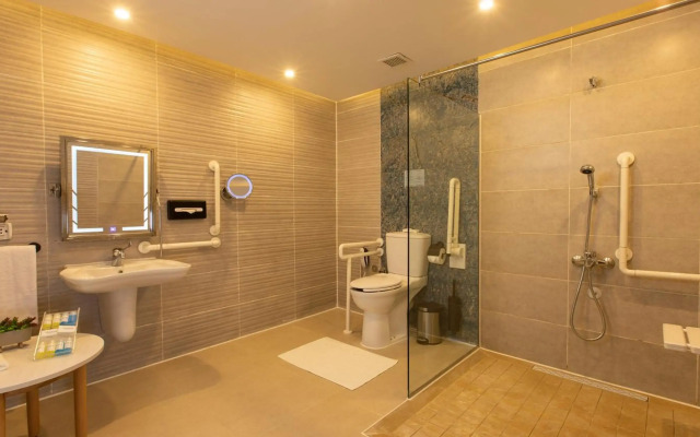 Amwaj Oyoun Resort & Casino