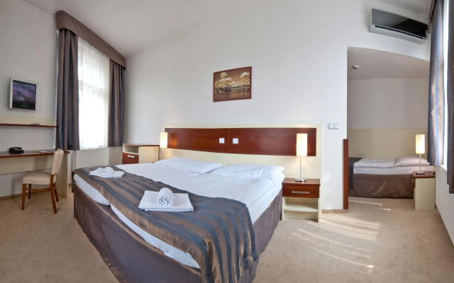 City Partner Hotel Gloria