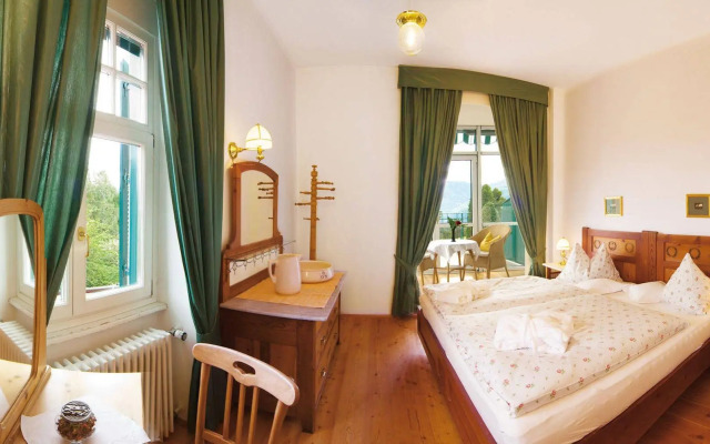 Parkhotel Holzner