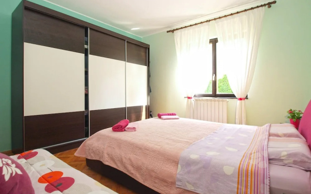 Apartment 1844