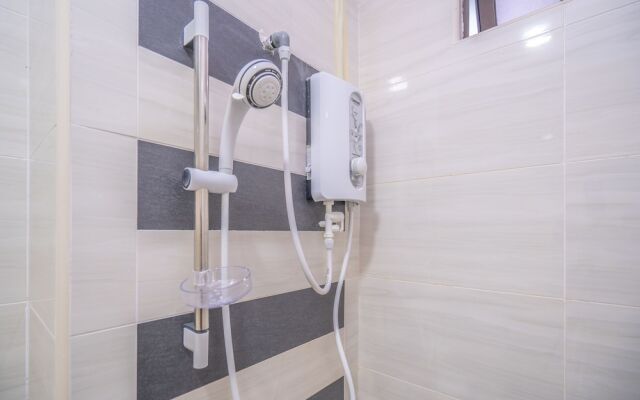 OYO Home 89458 Amazing 2br D'summit