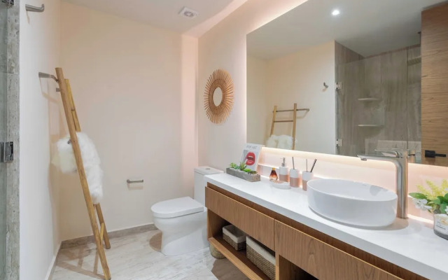 Moderno Loft Temple II A112 By Sandy Powerful