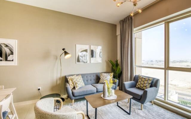 Spectacular Apartment in The Views