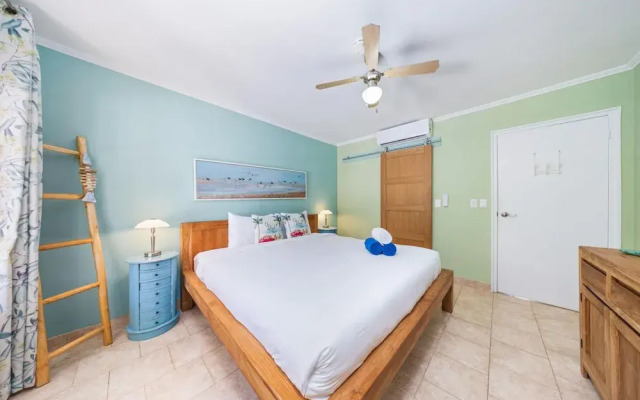 Charming Condo in Prime Location Wacamaya Condos