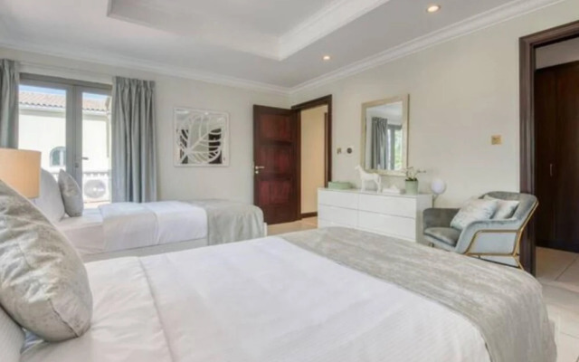 Lux Palm Villa Private Pool Beach