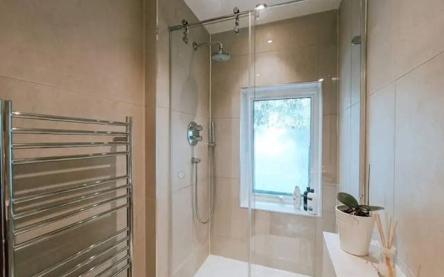 The Sandy Studio Flat in Petersham