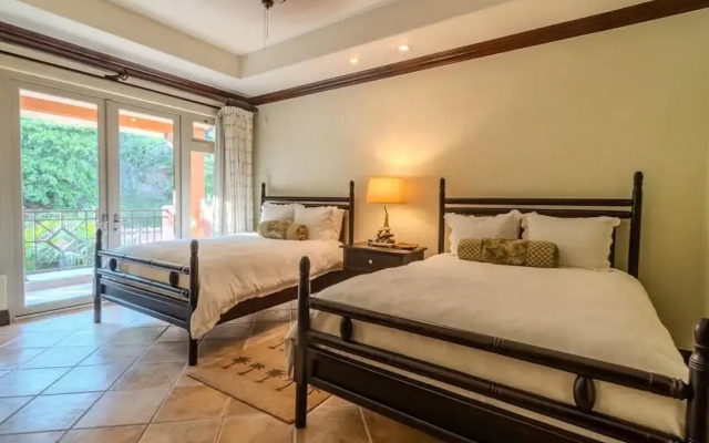 CR Luxury Bella Vista 7A 3 Bdrm