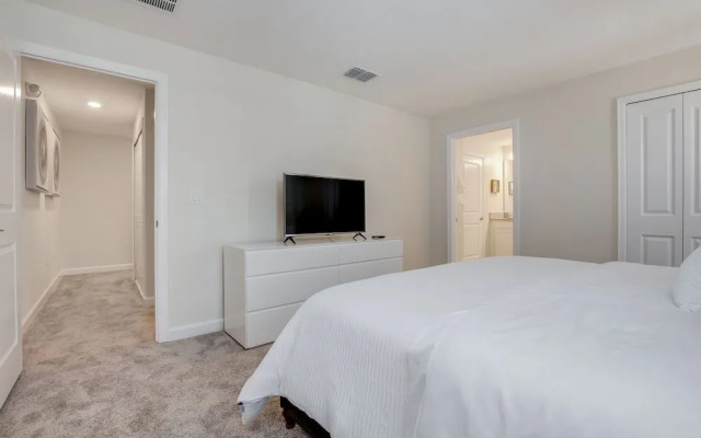 Lullaby Lane Villa Storey Lake