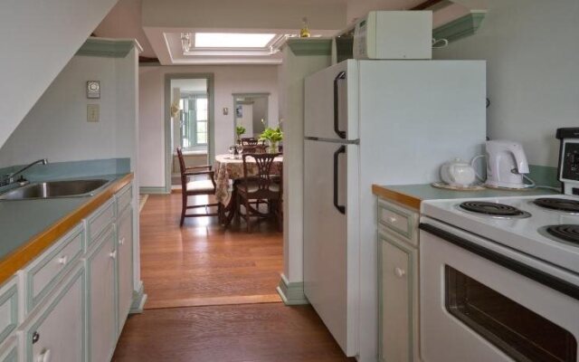 Cooper's Inn